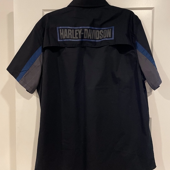 XL Authentic Harley Davidson Button up shirt lot and Jacket.